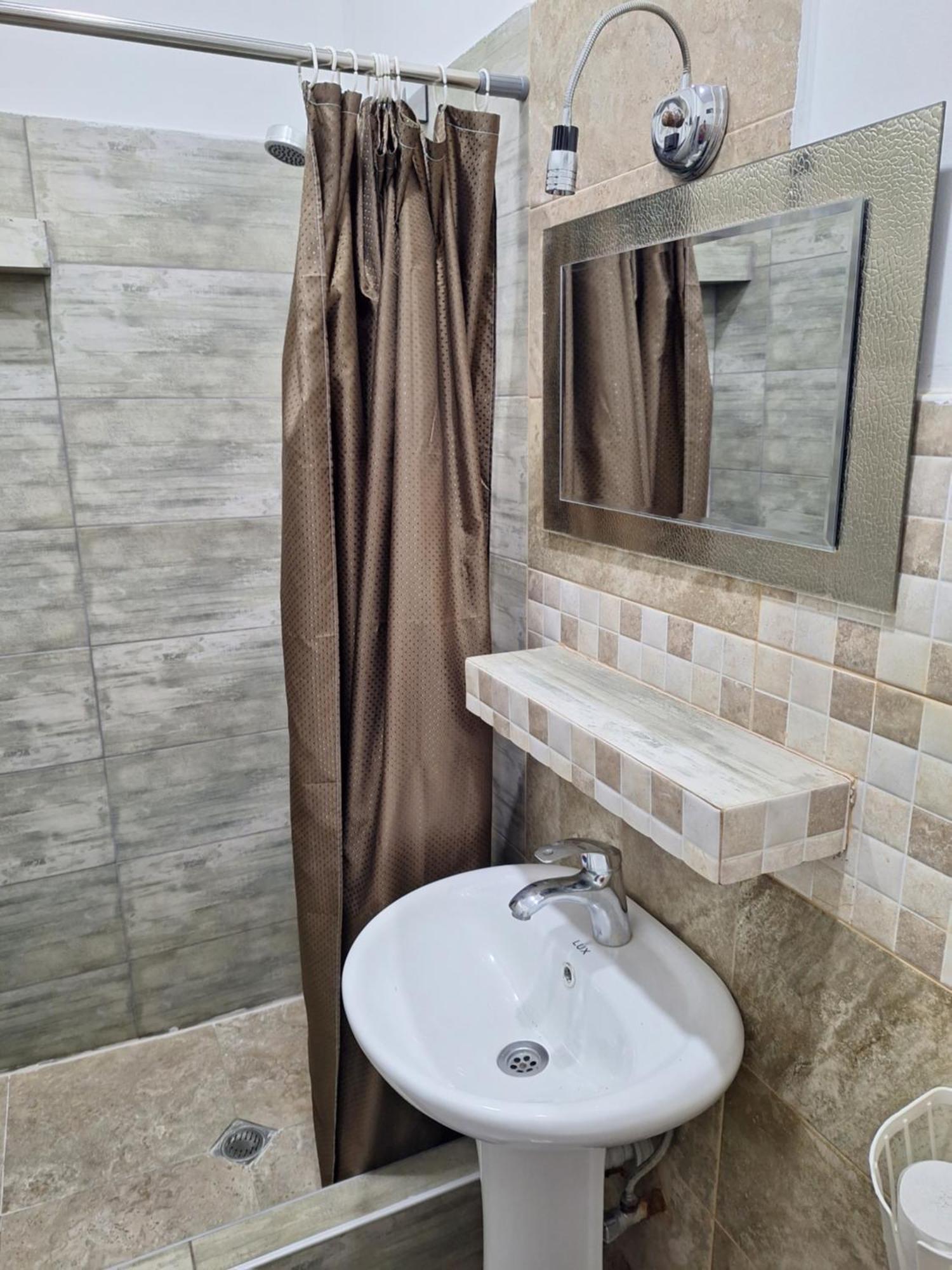 Guest House 15A Kutaisi Dış mekan fotoğraf