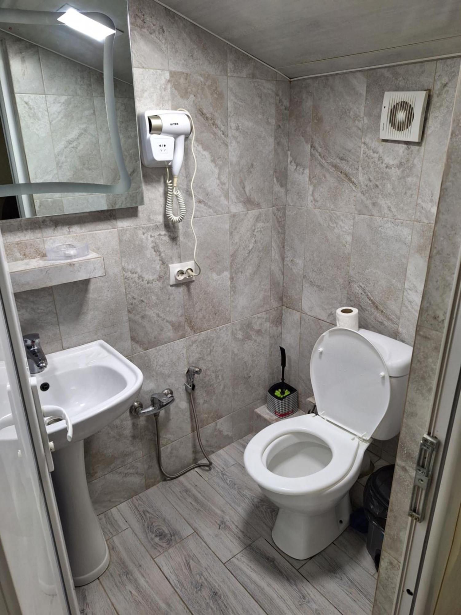 Guest House 15A Kutaisi Dış mekan fotoğraf